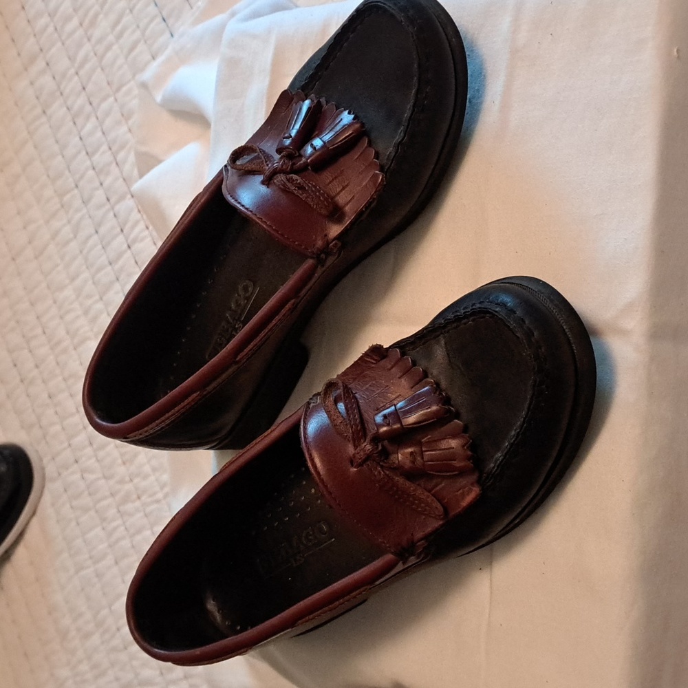 SEBAGO 2-TONE LOAFERS TASSEL